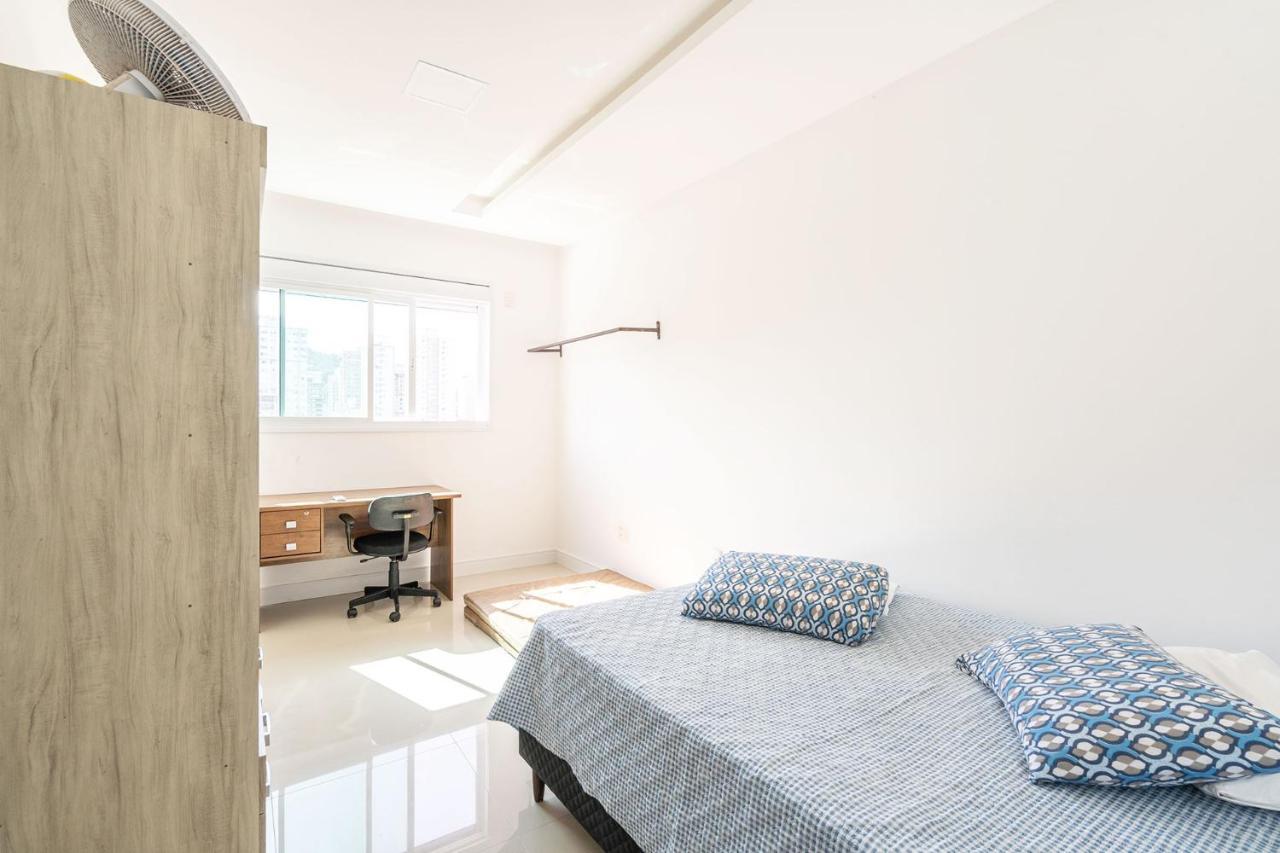 Apto A 260M Da Meia Praia Em Condominio De Luxo Sc イタペマ エクステリア 写真