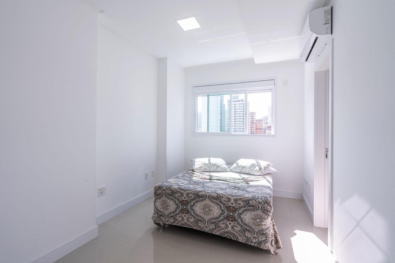 Apto A 260M Da Meia Praia Em Condominio De Luxo Sc イタペマ エクステリア 写真